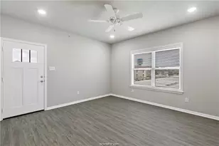 1326 Prairie Dr, Bryan, TX 77803 - Photo 3