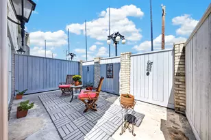 404 Wilcrest Dr, Houston, TX 77042 - Photo 15
