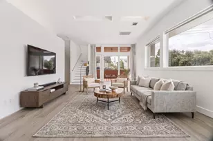 1703 Beall St, Houston, TX 77008 - Photo 7