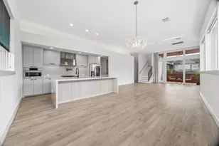 1703 Beall St, Houston, TX 77008 - Photo 9