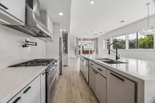1703 Beall St, Houston, TX 77008 - Photo 11