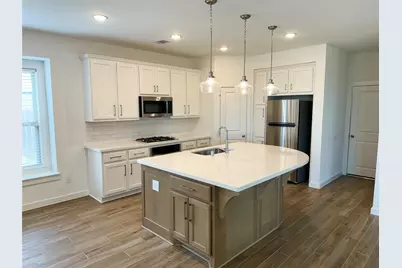 13125 Cobalt Cove Court, Texas City, TX 77568 - Photo 5