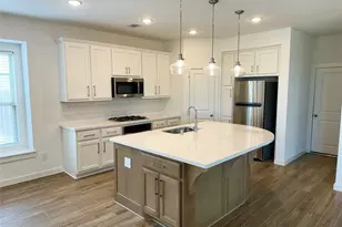 13125 Cobalt Cove Ct, Texas City, TX 77568 - Photo 5