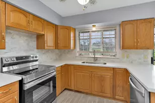 3919 Gardendale Dr, Houston, TX 77092 - Photo 13