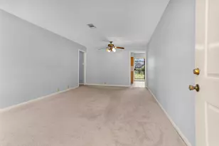 3919 Gardendale Dr, Houston, TX 77092 - Photo 7