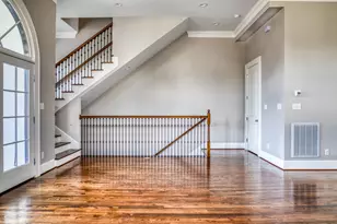 5711 Winsome Ln, Houston, TX 77057 - Photo 5