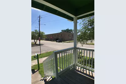 3828 Avenue M 1/2, Galveston, TX 77550 - Photo 29