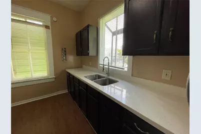 3828 Avenue M 1/2, Galveston, TX 77550 - Photo 15