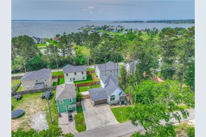 175 Water Oak, Livingston, TX 77351 - Photo 1