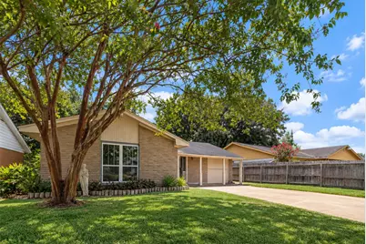 3719 Heatherbrook Drive, Houston, TX 77045 - Photo 3
