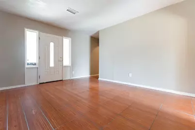 3719 Heatherbrook Drive, Houston, TX 77045 - Photo 13