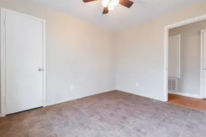 3719 Heatherbrook Drive, Houston, TX 77045 - Photo 11
