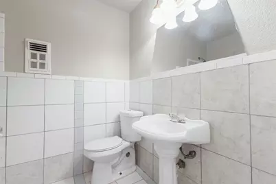 3719 Heatherbrook Drive, Houston, TX 77045 - Photo 15