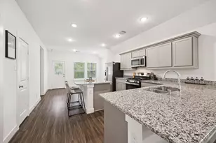 1600 Portia Ln, Conroe, TX 77301 - Photo 5
