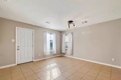 2614 Skyview Crest Court, Houston, TX 77047 - Photo 13