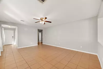 2614 Skyview Crest Court, Houston, TX 77047 - Photo 9