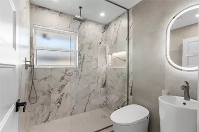 9203 Kapri Lane, Houston, TX 77025 - Photo 13