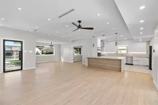 9203 Kapri Ln, Houston, TX 77025 - Photo 1