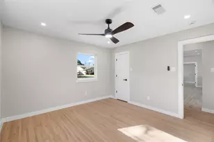 9203 Kapri Ln, Houston, TX 77025 - Photo 19