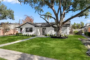 9203 Kapri Ln, Houston, TX 77025 - Photo 1