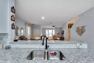 8018 Grow Ln, Houston, TX 77040 - Photo 5