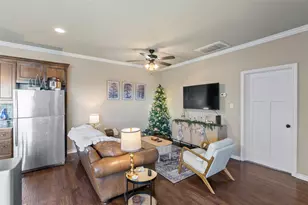 4032 Golden Eagle Dr, Bryan, TX 77808 - Photo 9