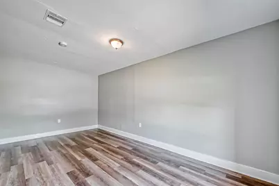 5606 Elm Springs Drive, Houston, TX 77048 - Photo 9