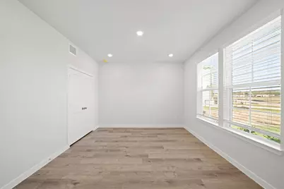 17002 Hazelnut Drive, Conroe, TX 77302 - Photo 9