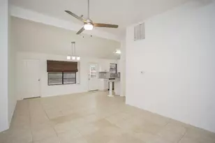 2711 Pheasant Creek Dr, Sugar Land, TX 77498 - Photo 5