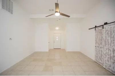 2711 Pheasant Creek Drive, Sugar Land, TX 77498 - Photo 7