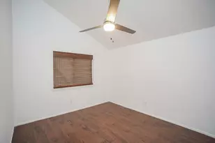 2711 Pheasant Creek Dr, Sugar Land, TX 77498 - Photo 17