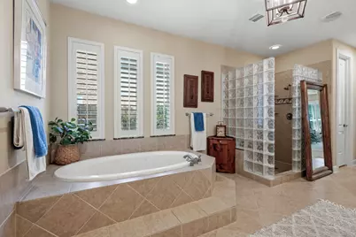 1319 Regal Shores Court, Kingwood, TX 77345 - Photo 33