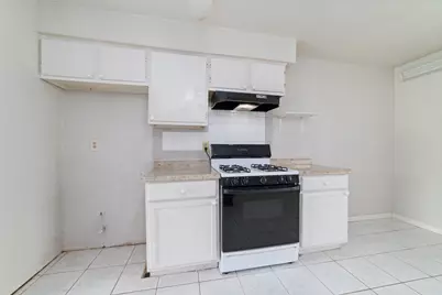 10406 Sagestar Lane, Houston, TX 77089 - Photo 9