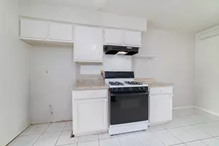 10406 Sagestar Ln, Houston, TX 77089 - Photo 9