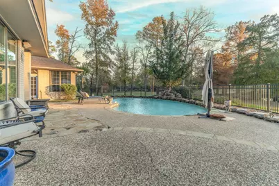 20 Amherst Court, Conroe, TX 77304 - Photo 33