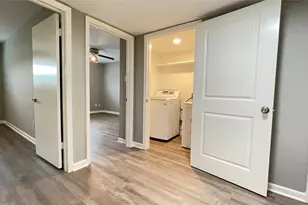 403 N Post Oak Ln, Houston, TX 77024 - Photo 9