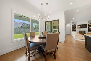 1110 Lone Star Dr, Houston, TX 77055 - Photo 7