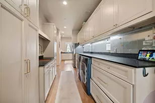 1110 Lone Star Dr, Houston, TX 77055 - Photo 11