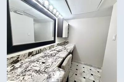 359 N Post Oak Lane #118, Houston, TX 77024 - Photo 29
