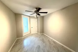 359 N Post Oak Ln, Houston, TX 77024 - Photo 21