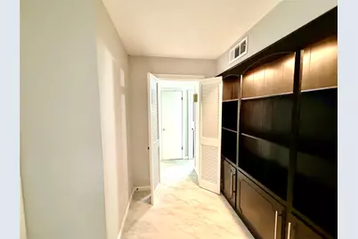 359 N Post Oak Lane #118, Houston, TX 77024 - Photo 19