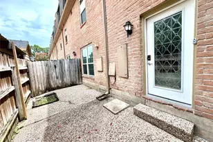 359 N Post Oak Ln, Houston, TX 77024 - Photo 31