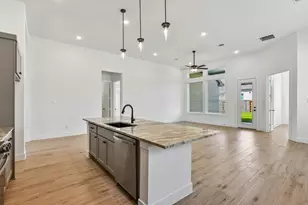18060 Brennie Bird Ln, Conroe, TX 77302 - Photo 11