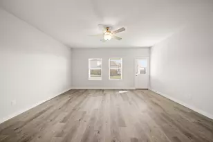 3517 Monroe St, Bay City, TX 77414 - Photo 9