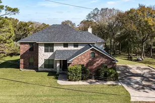 507 Oaks Grande Rd, Baytown, TX 77523 - Photo 1