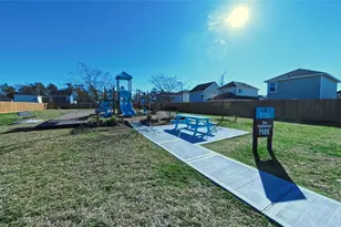 16490 Valerie Marie Pl, Conroe, TX 77306 - Photo 19