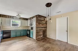 3005 Kindt Dr, Dayton, TX 77535 - Photo 5