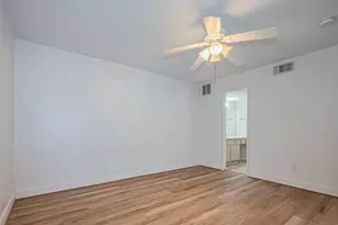 2750 Holly Hall St, Houston, TX 77054 - Photo 19