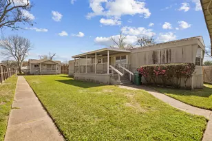 2611 1/2 Violet St, Pasadena, TX 77503 - Photo 1