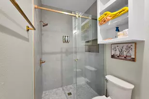 1992 Pedregal Dr, Crystal Beach, TX 77650 - Photo 37